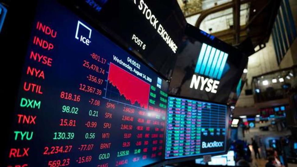 A股盘前播报 | 特朗普计划对芯片征收100%关税，苹果(AAPL.US)追加1000亿投资